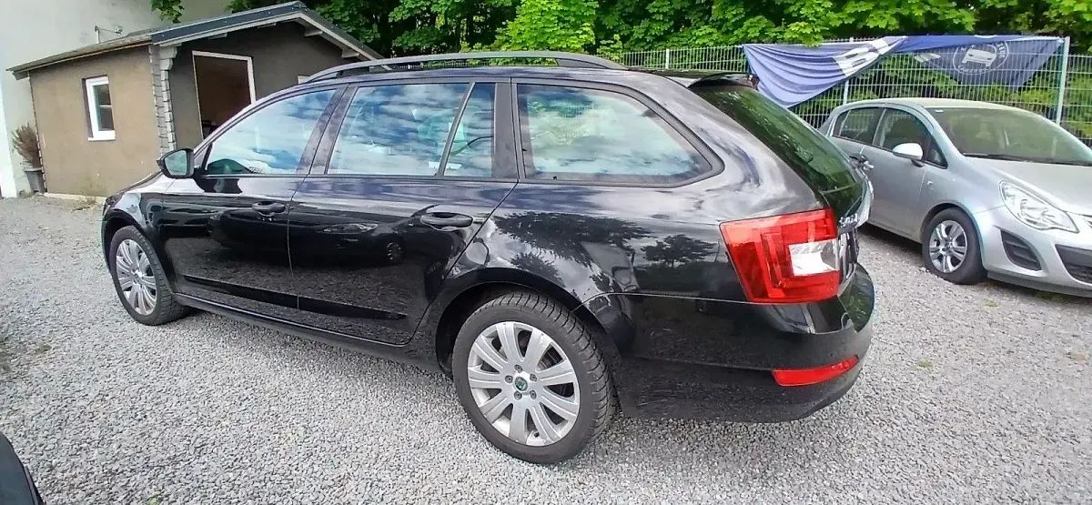 Gebraucht Skoda Octavia 105 PS (77 kW) 2014 Schwarz Kombi