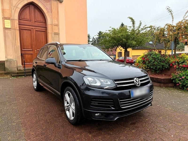 Blau Gebraucht 2013 VW Touareg R-line SUV | 15.900 € (Etwas zu teuer) - Bild 1/4