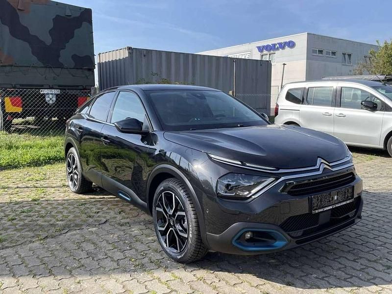 Gebraucht Citroën e-C4 Shine 100 kW (136 PS) 2021 Obsidienschwarz Limousine