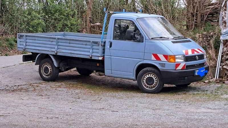 Second-hand VW T4 77 CP (56 kW) 1996 Albastru Van