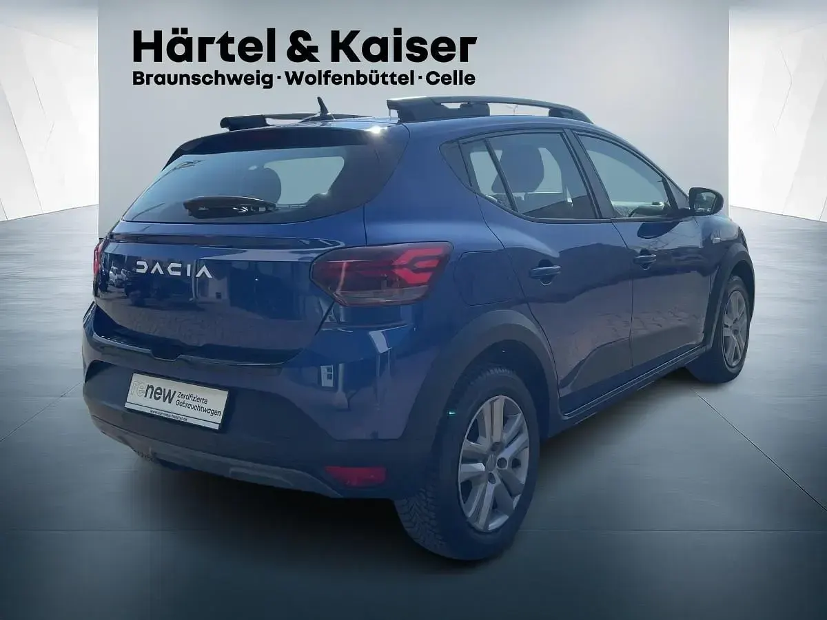 Gebraucht Dacia Sandero Expression 101 PS (74 kW) 2023 Blau Limousine