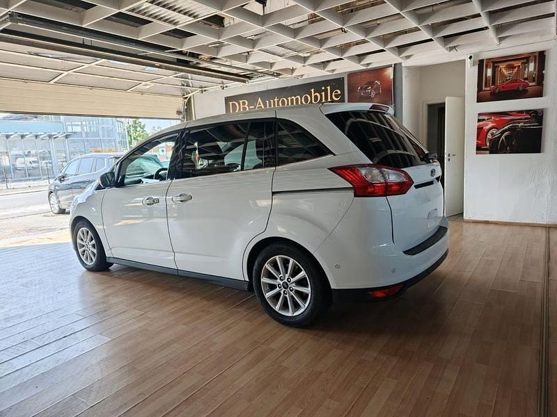 Gebraucht Ford Grand C-Max Titanium 150 PS (110 kW) 2017 Weiß Van / Kleinbus