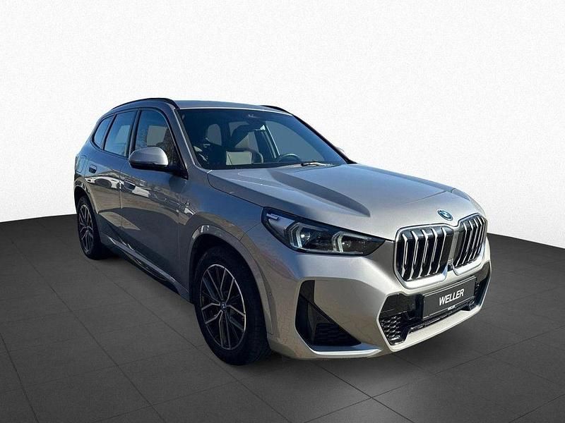 Gebraucht BMW X1 Comfort Edition 245 PS (180 kW) 2023 Spacesilber metallic (grau) SUV