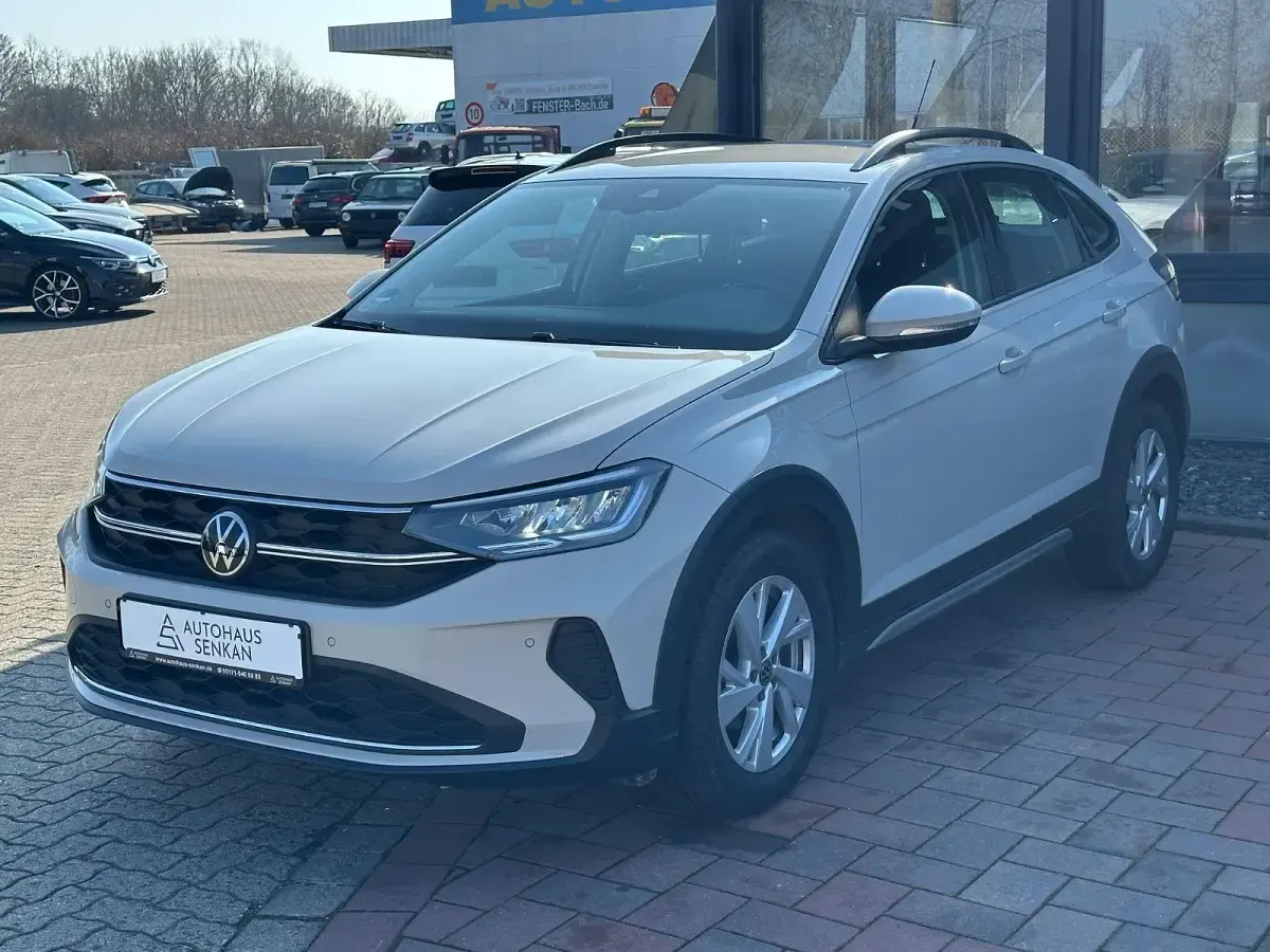 Gebraucht VW Taigo R 110 PS (80 kW) 2023 Grau SUV