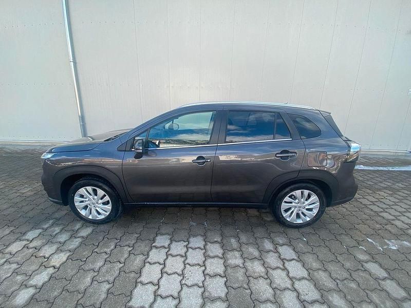 Neu Suzuki SX4 Comfort 110 PS (80 kW) 2025 Grau SUV