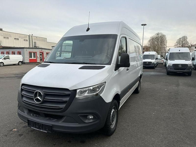 Gebraucht Mercedes Sprinter 163 PS (119 kW) 2019 Arktikweiss Van