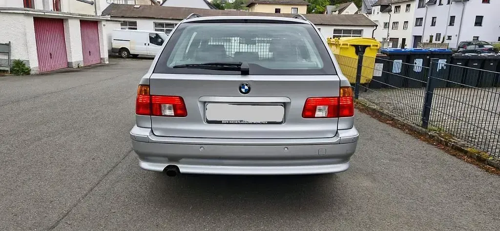 Usata BMW 520 170 CV (125 kW) 2003 Argento Station wagon