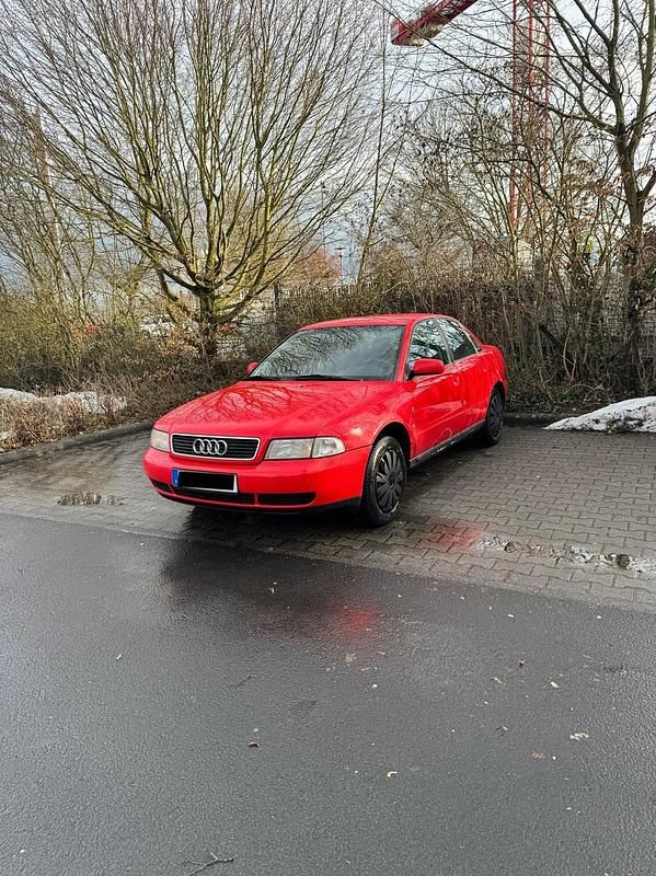 Gebraucht Audi A4 125 PS (91 kW) 1997 Rot Limousine