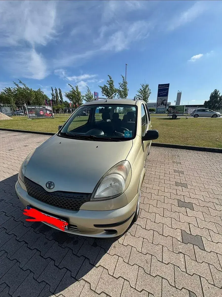 Gebraucht Toyota Yaris Sol 86 PS (63 kW) 2001 Gold Kombi