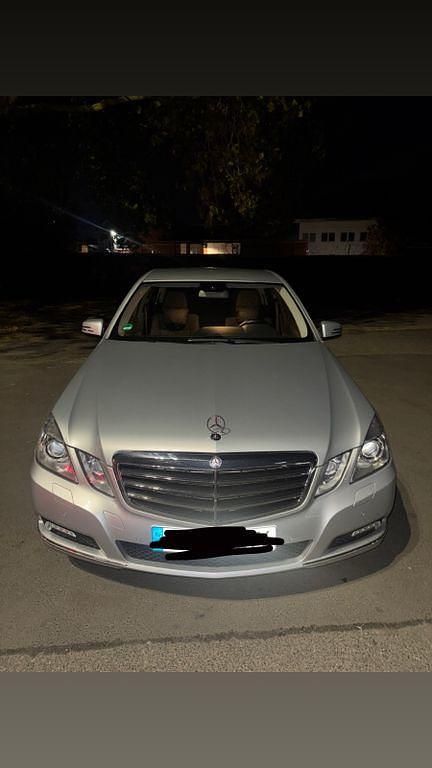 Gebraucht Mercedes E350 Elegance 292 PS (214 kW) 2009 Silber Limousine