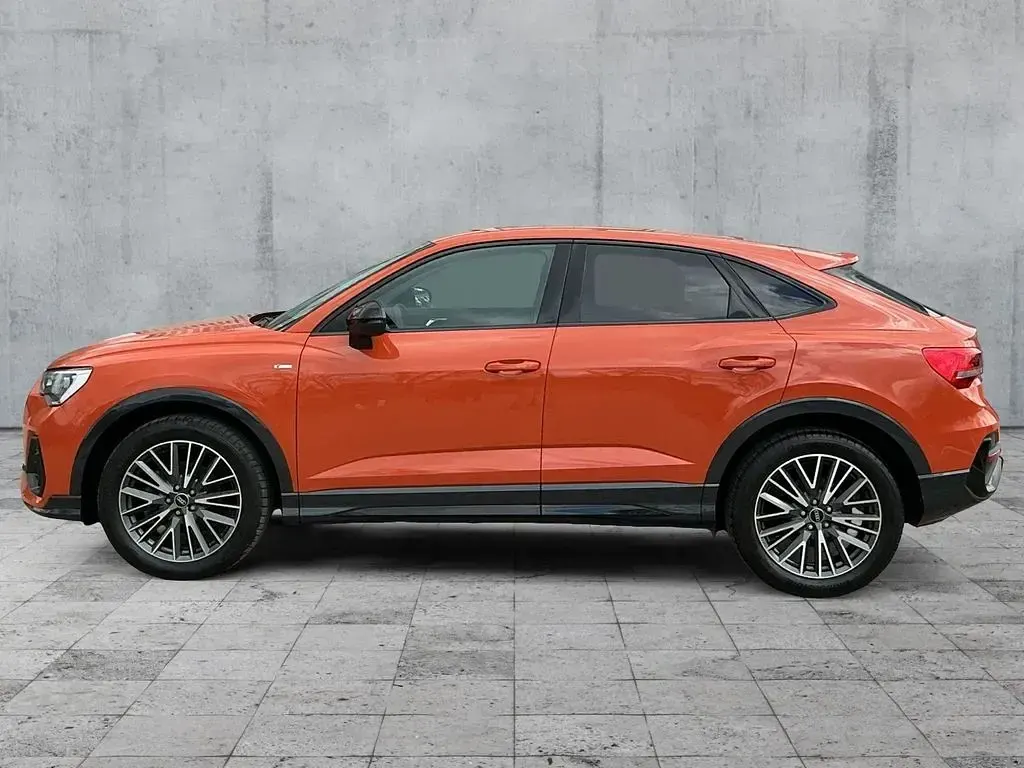 Gebraucht Audi Q3 Sportback S-Line 150 PS (110 kW) 2023 Orange SUV