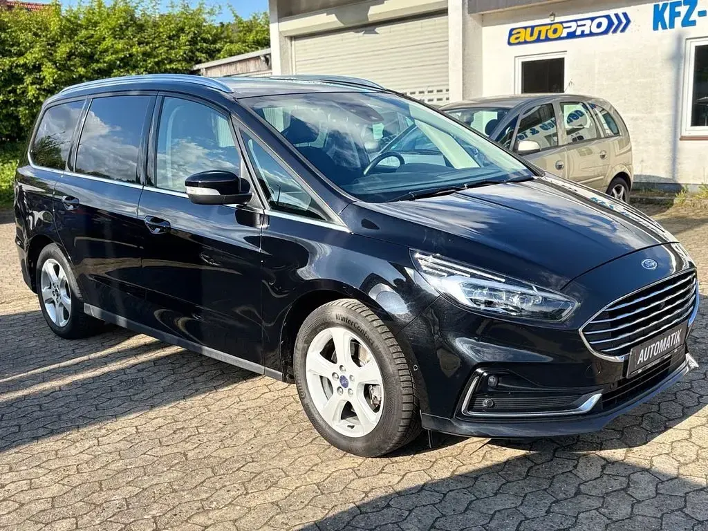 Używany Ford Galaxy Titanium 150 KM (110 kW) 2022 Czarny Minivan