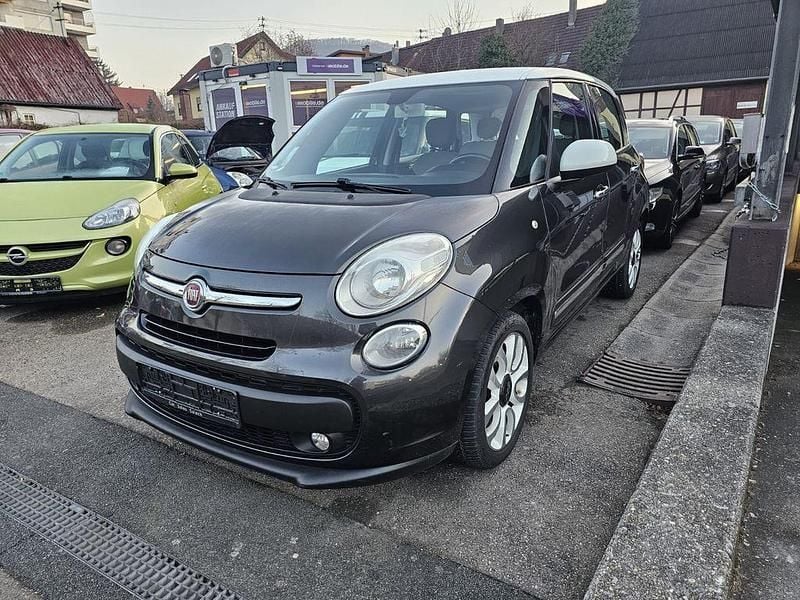 Grau Gebraucht 2015 Fiat 500L Pop Star Van / Kleinbus | 7.255 € (Fairer Preis) - Bild 1/4