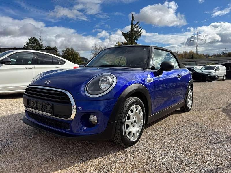 Second-hand Mini ONE 102 CP (75 kW) 2018 Albastru Hatchback