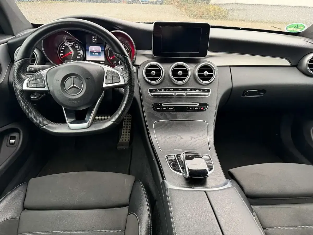 Gebraucht Mercedes C200 AMG 184 PS (135 kW) 2017 Schwarz Coupé