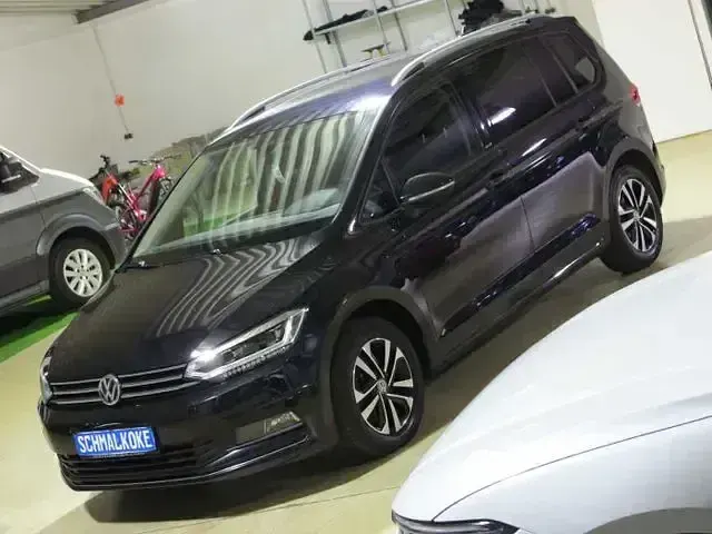 Gebraucht VW Touran United 150 PS (110 kW) 2020 Deep black pearlescent Van / Kleinbus