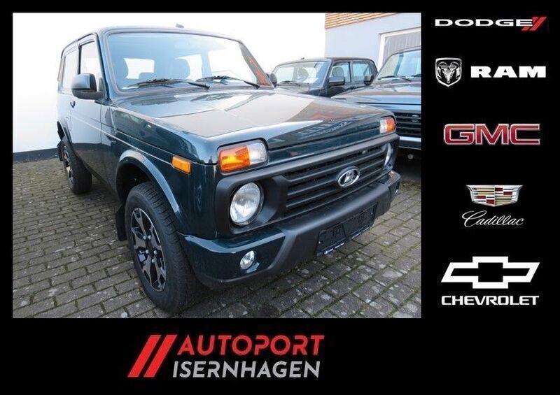Schwarz Neu 2025 Lada Urban SUV | 22.690 € (Etwas zu teuer) - Bild 1/4