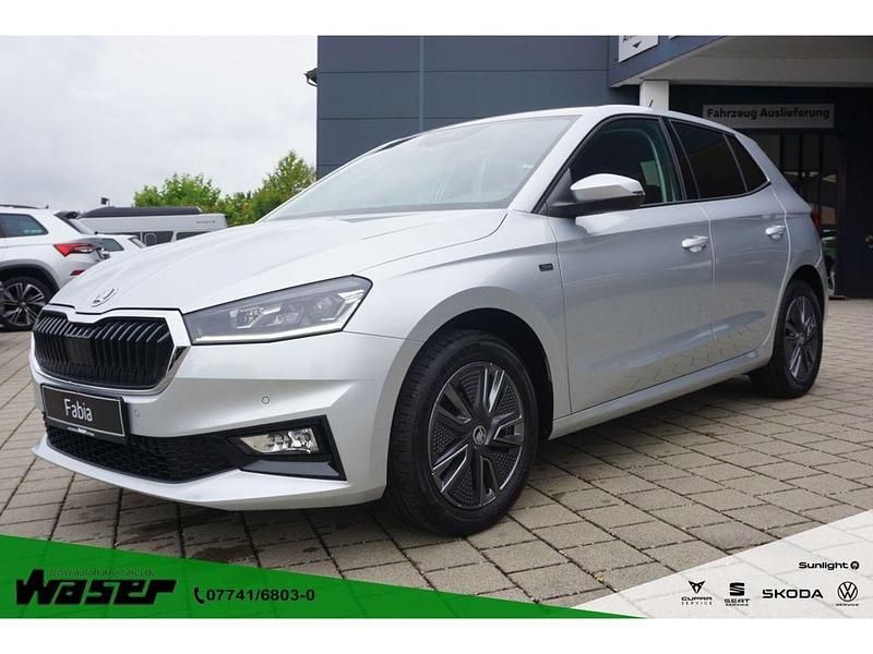 Silber Neu 2025 Skoda Fabia Tour Limousine | 24.990 € (Teuer) - Bild 1/4