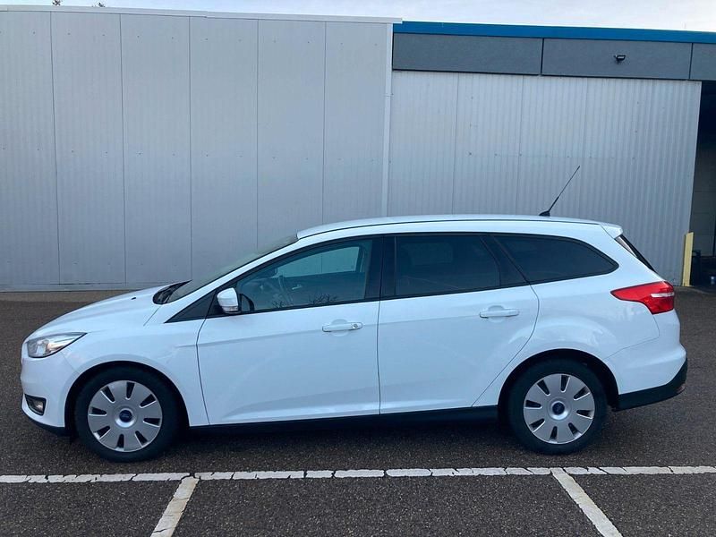 Gebraucht Ford Focus Business Edition 150 PS (110 kW) 2016 Weiß Kombi