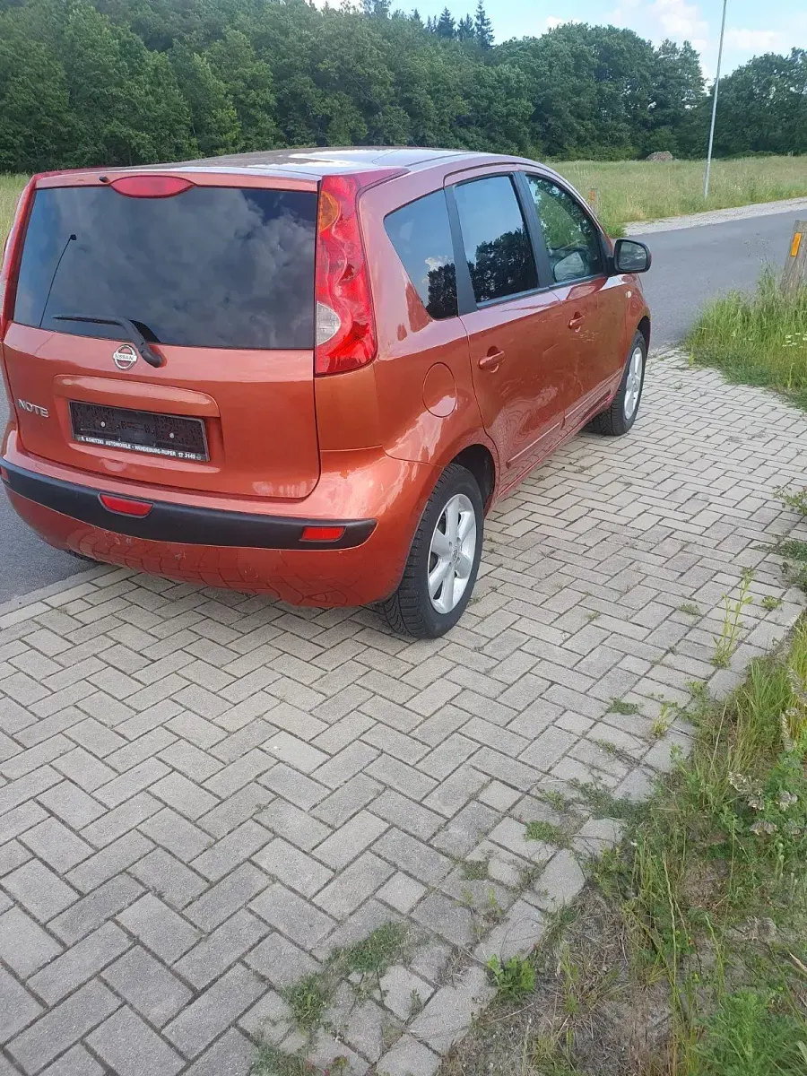 Gebraucht Nissan Note Acenta 115 PS (84 kW) 2007 Orange Kleinwagen