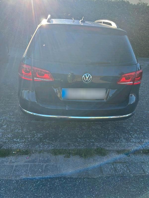 Gebraucht VW Passat 140 PS (102 kW) 2012 Kombi