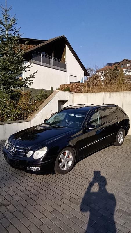 Gebraucht Mercedes E280 190 PS (139 kW) 2007 Schwarz Kombi
