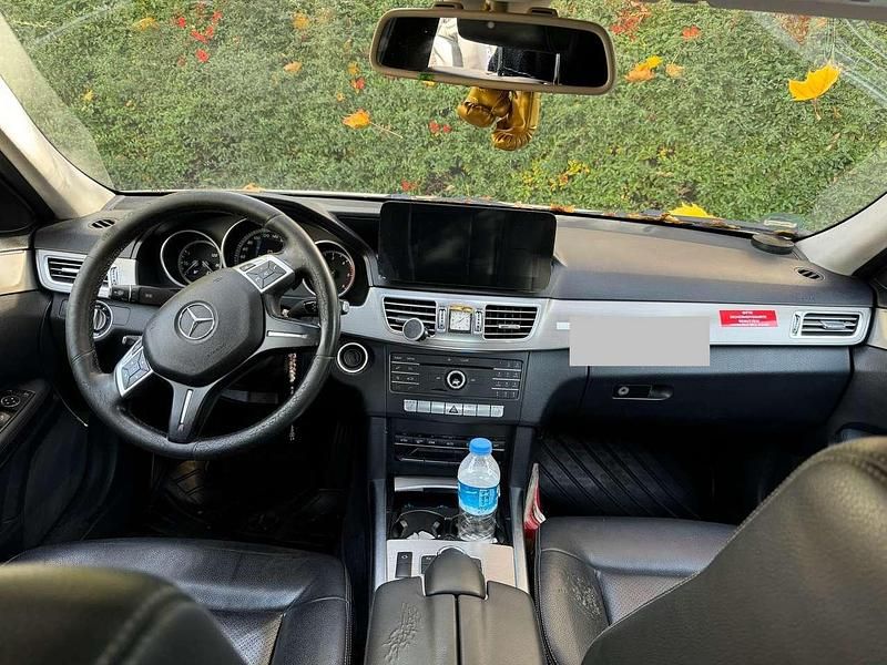 Gebraucht Mercedes E200 136 PS (100 kW) 2015 Schwarz Limousine