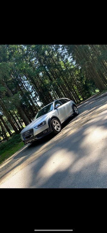Silber Gebraucht 2013 Audi A4 Allroad Sport Kombi | 15.000 € (Fairer Preis) - Bild 1/4