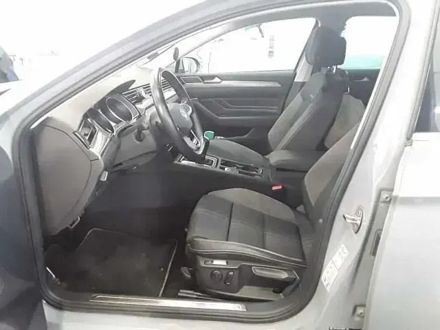 Używany VW Passat Alltrack 200 KM (147 kW) 2022 Szary Kombi