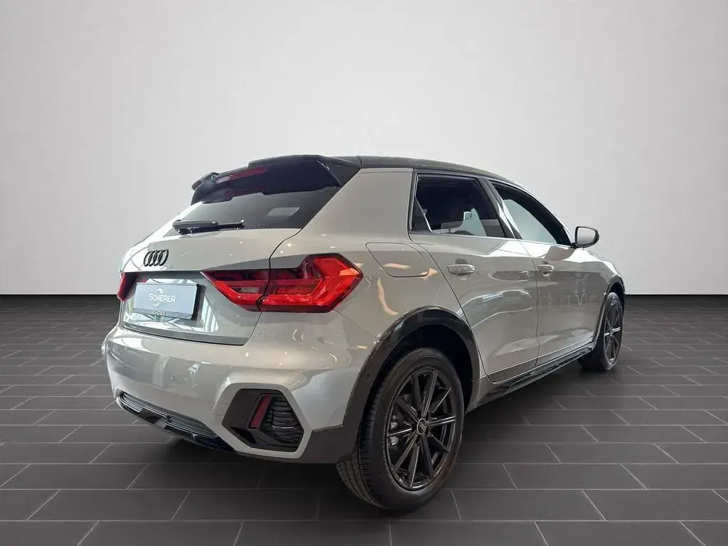 Neu Audi A1 Sport 150 PS (110 kW) 2026 Grau SUV