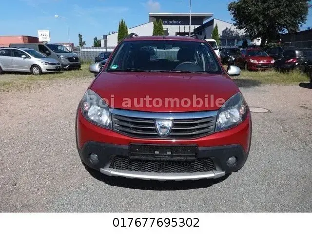 Gebraucht Dacia Sandero Stepway 84 PS (61 kW) 2012 Rot Limousine