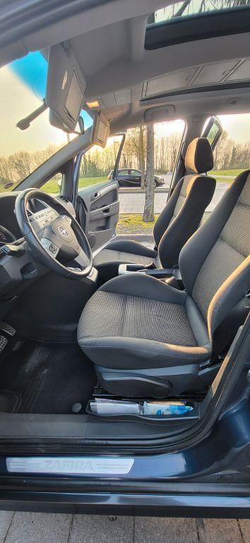 Gebraucht Opel Zafira 140 PS (102 kW) 2008 Andere farben Van / Kleinbus