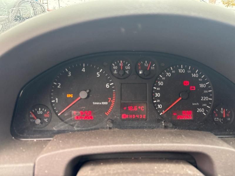 Second-hand Audi A6 150 CP (110 kW) 1999 Gri Break