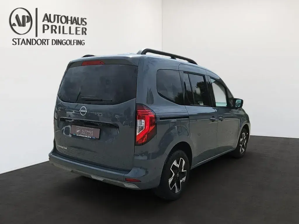 Gebraucht Nissan Townstar Tekna 131 PS (96 kW) 2025 Grey urban Van / Kleinbus