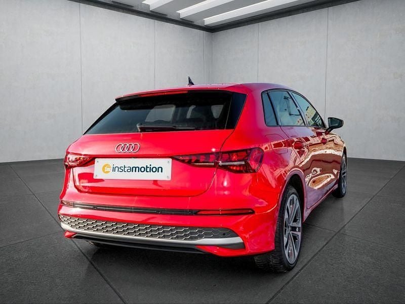 Gebraucht Audi A3 Sportback 116 PS (85 kW) 2025 Rot Kleinwagen