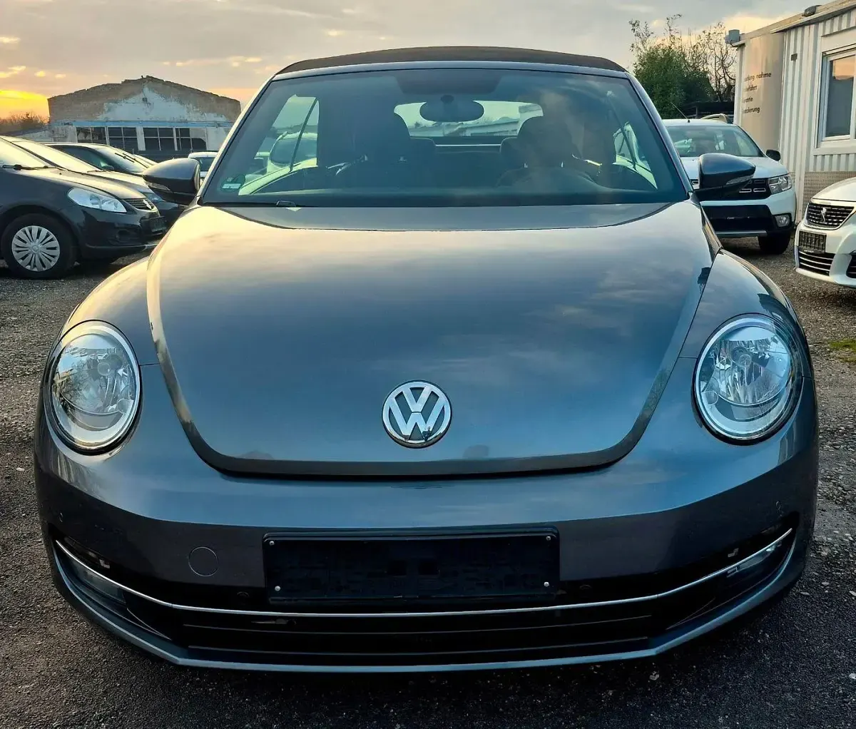 Usata VW Beetle Cabriolet Design 105 CV (77 kW) 2015 Grigio Cabrio