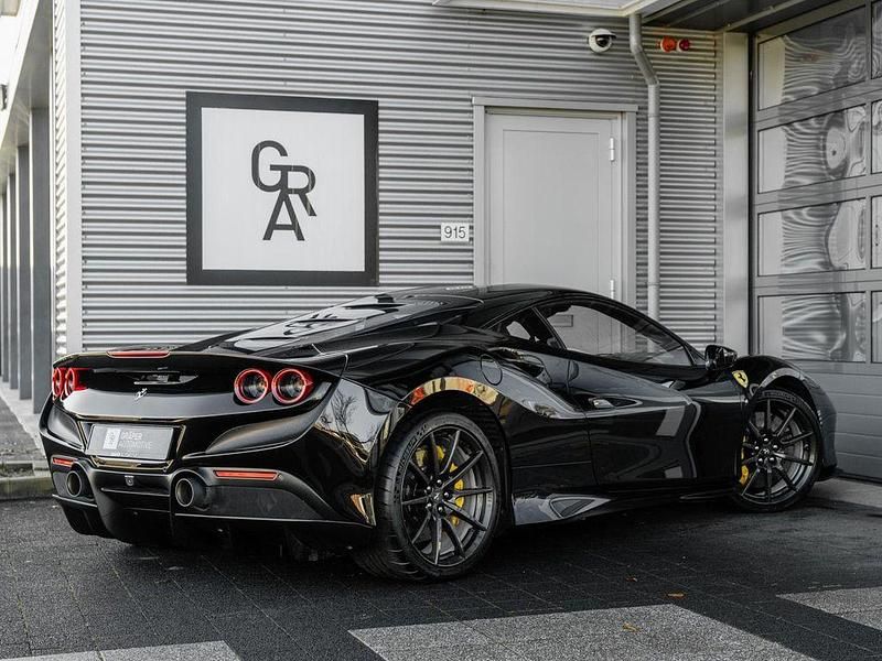 Gebraucht Ferrari F8 721 PS (530 kW) 2021 Schwarz