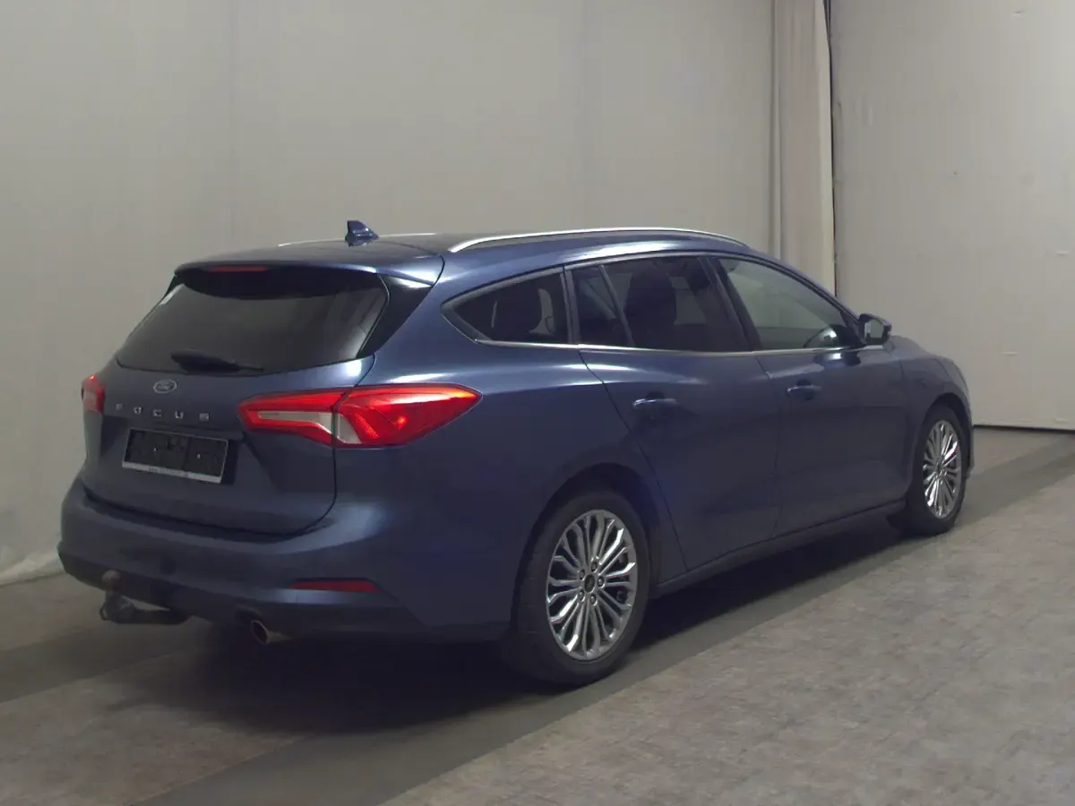 Gebraucht Ford Focus Titanium X 150 PS (110 kW) 2020 Blau Limousine