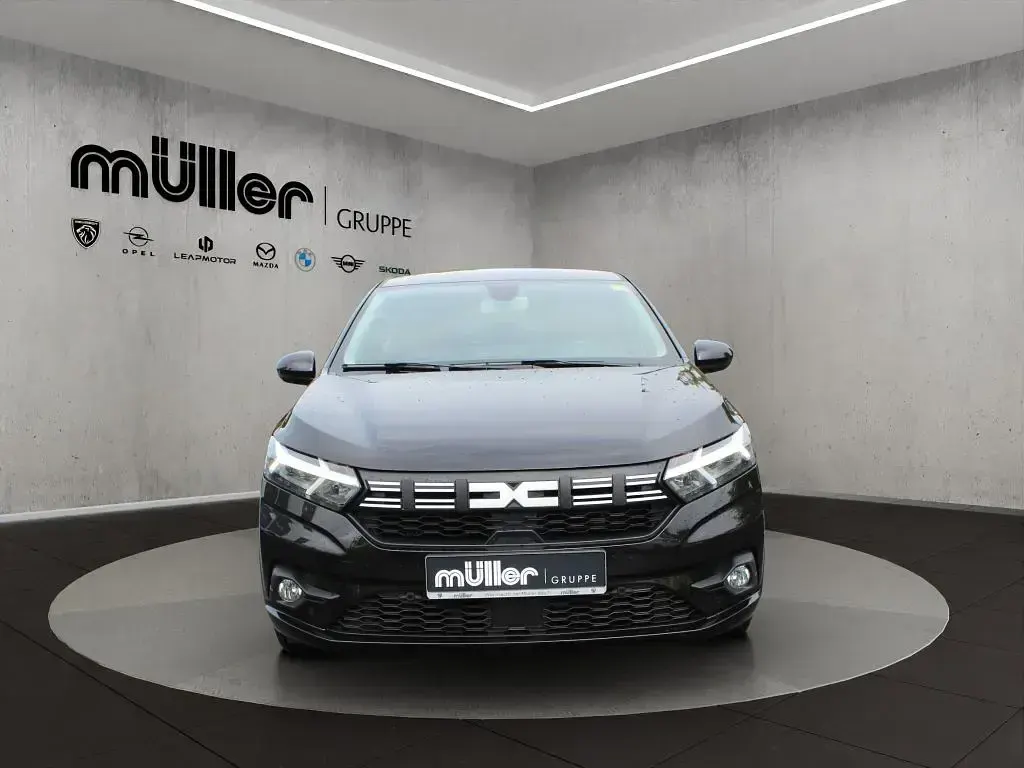 Gebraucht Dacia Logan 91 PS (66 kW) 2024 Schwarz Limousine
