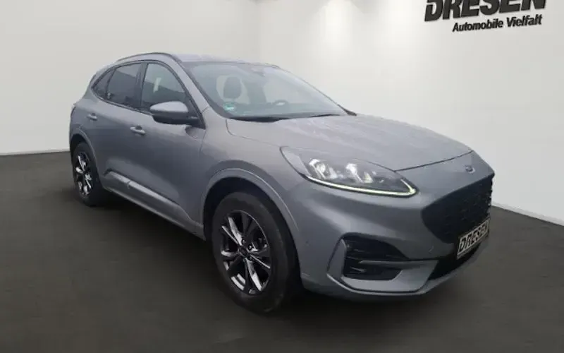 Gebraucht Ford Kuga ST-Line 225 PS (165 kW) 2022 Silber SUV