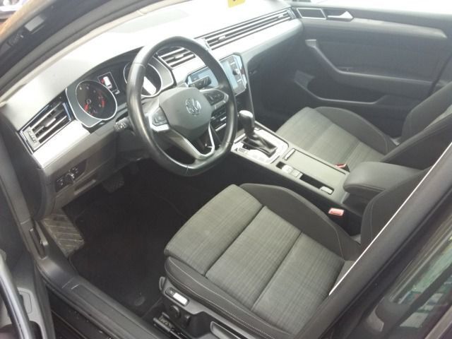 Gebraucht VW Passat Business 190 PS (139 kW) 2021 Grau Kombi