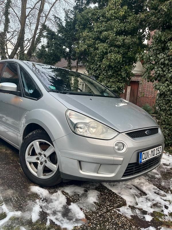 Gebraucht Ford S-MAX S 140 PS (102 kW) 2008 Silber Van / Kleinbus