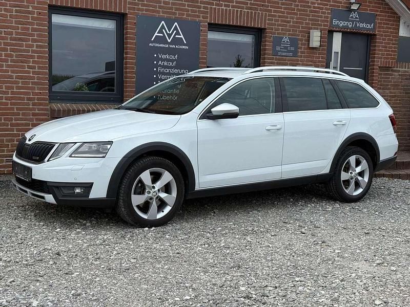 Gebraucht Skoda Octavia Scout 4x4 184 PS (135 kW) 2020 Weiß Kombi
