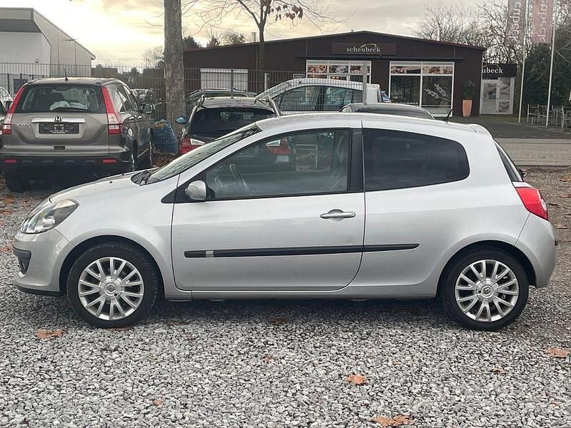 Gebraucht Renault Clio III 86 PS (63 kW) 2007 Grau Kleinwagen