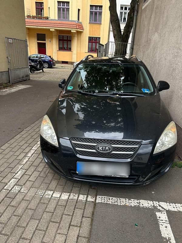 Schwarz Gebraucht 2009 Kia Ceed 2 Kombi | 1.400 € (Fairer Preis) - Bild 1/4