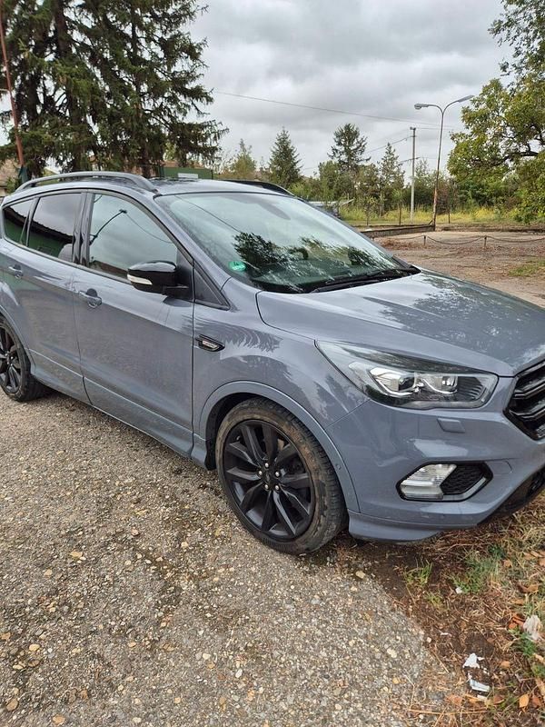 Gebraucht Ford Kuga ST-Line 230 PS (169 kW) 2019 Grau SUV