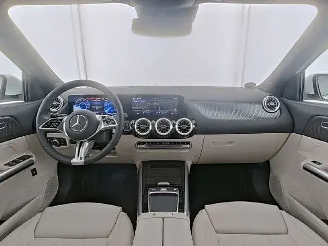 Gebraucht Mercedes EQA250 139 kW (190 PS) 2025 SUV