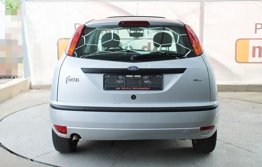 Second-hand Ford Focus 116 CP (85 kW) 2003 Gri Berlinǎ