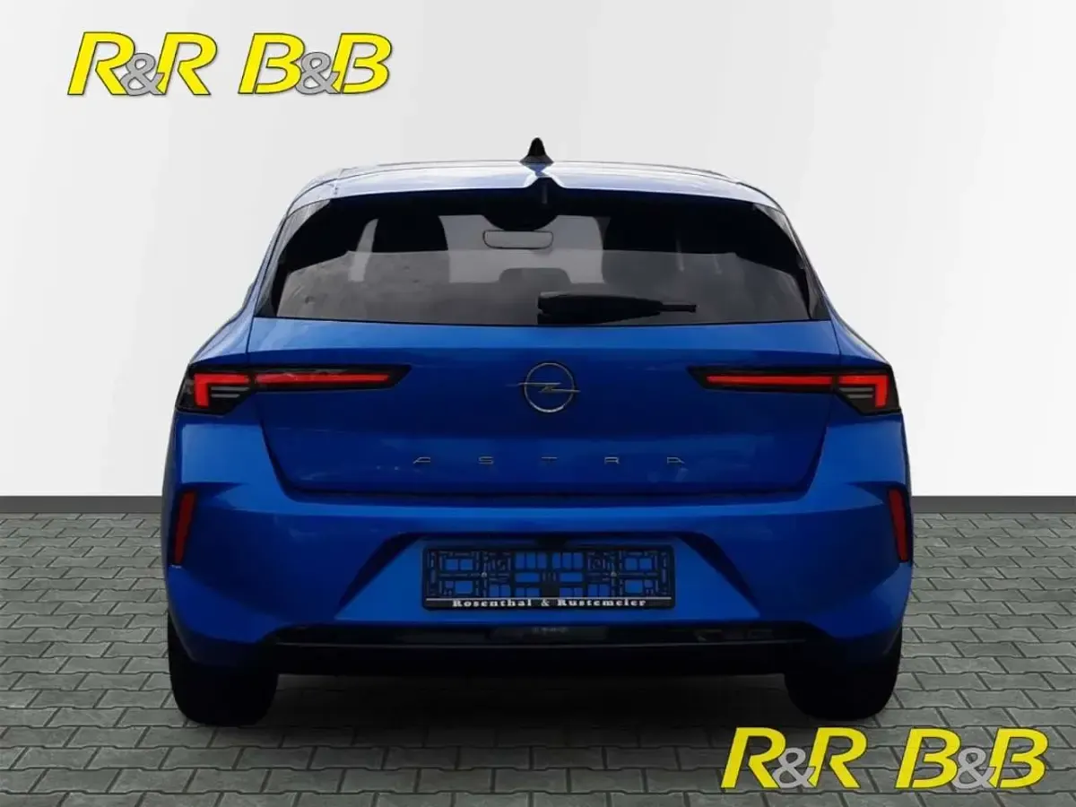 Gebraucht Opel Astra Elegance 131 PS (96 kW) 2025 Blau Kleinwagen