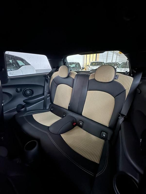 Gebraucht Mini Cooper S Coupé 178 PS (130 kW) 2022 Grün Coupé